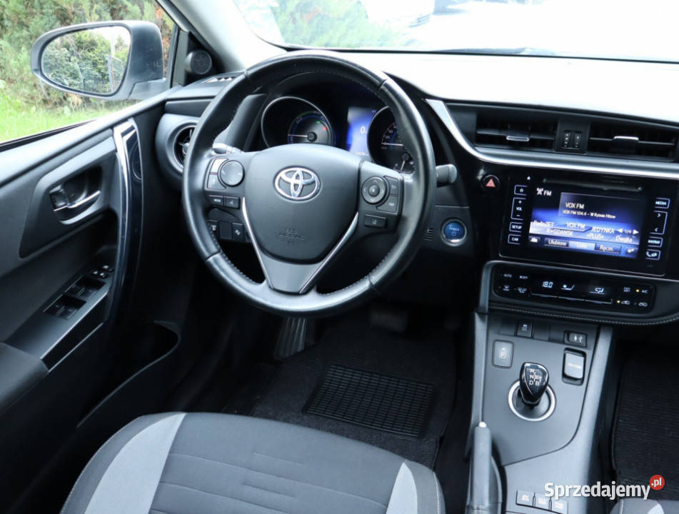 Toyota Auris Hybrid Piaseczno