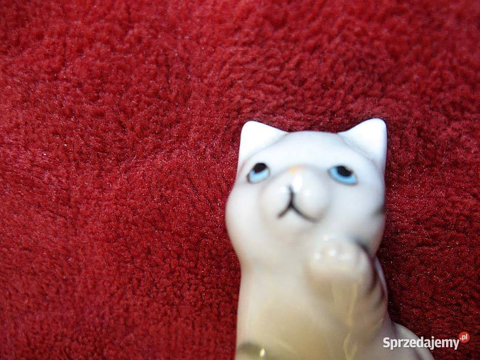 Kot mały uroczy kotek Figurka porcelana 4 x 4 x Figurki i rzeźby