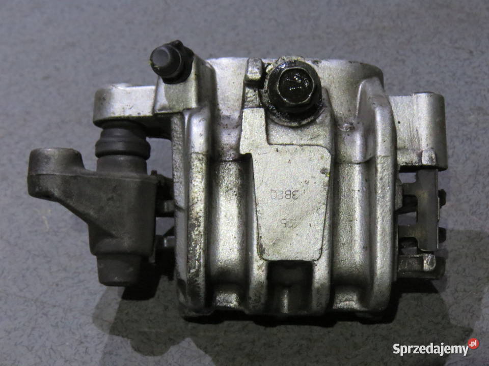 SUZUKI BURGMAN 650 PRAWY ZACISK HAMULCA HAMULEC