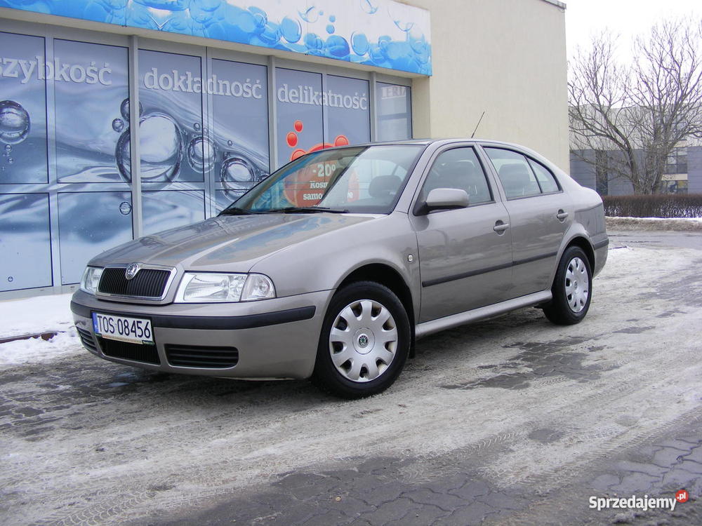 Skoda Octavia Tour ICE bezwypadkowy Ostrowiec Świętokrzyski