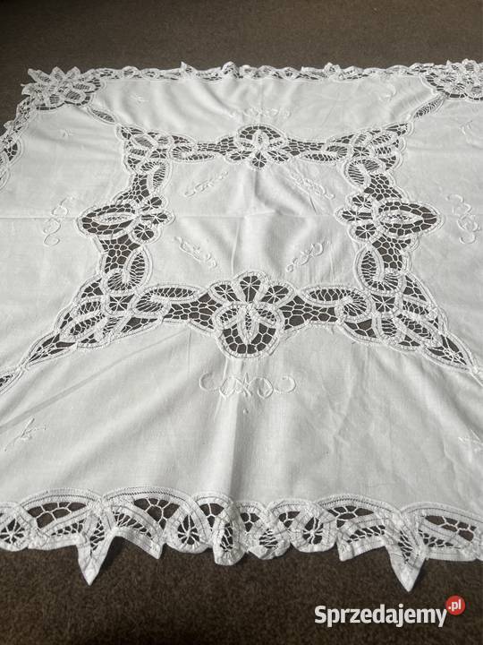 Obrus serweta haftowana z koronkami Dom i Ogród Zabrze