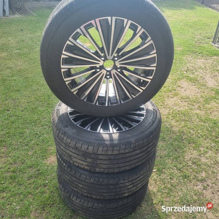 Felgi aluminiowe Passat B8 opony zimowe 23545R18 Olesno sprzedam