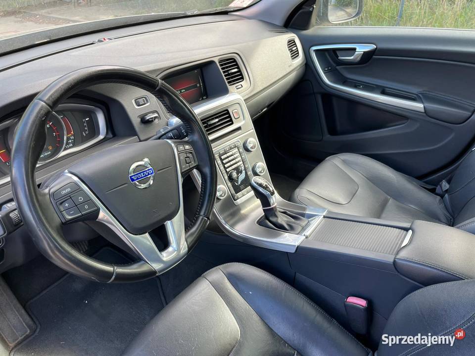 VOLVO S60 LIFT 20 T5 245 2015r SUPER STAN Białystok