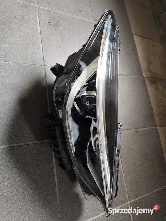 Reflektor prawy Infiniti q30 90070682 małopolskie Bochnia