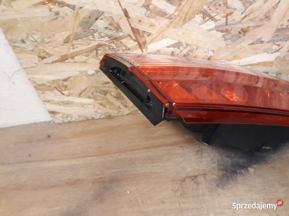 MAZDA PREMACY 5 III LAMPA LEWA TYLNA LEWY TYŁ osobowe Lampy tylne Międzychód sprzedam