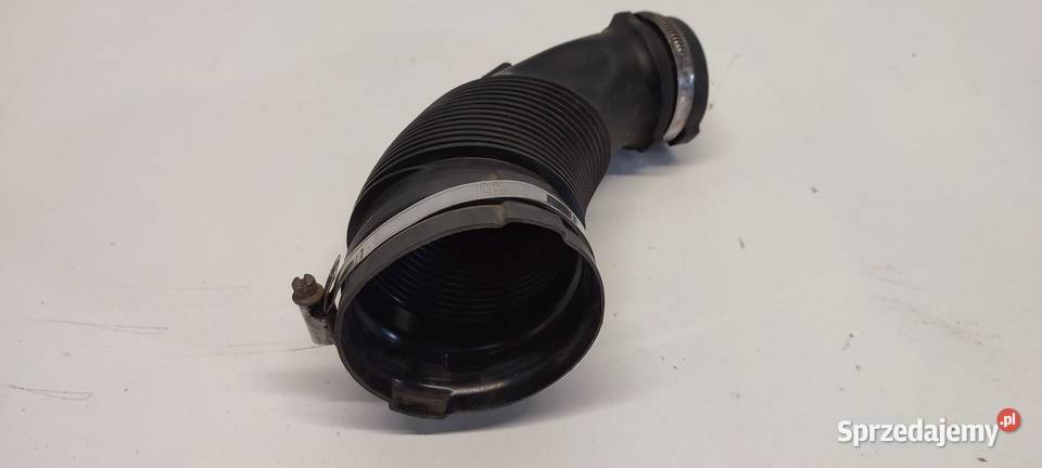 AUDI A4 B9 PRZEWÓD POWIETRZA 04L129661B