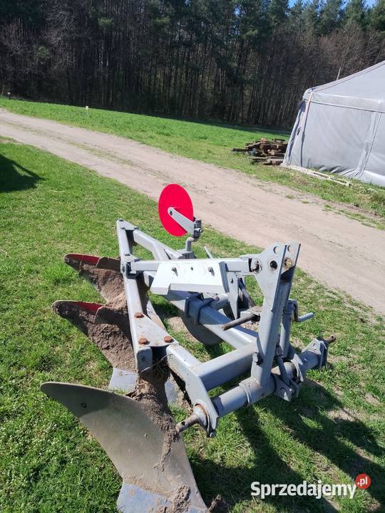 Pług unia Grudziądz trzyskibowy Pługi Iława