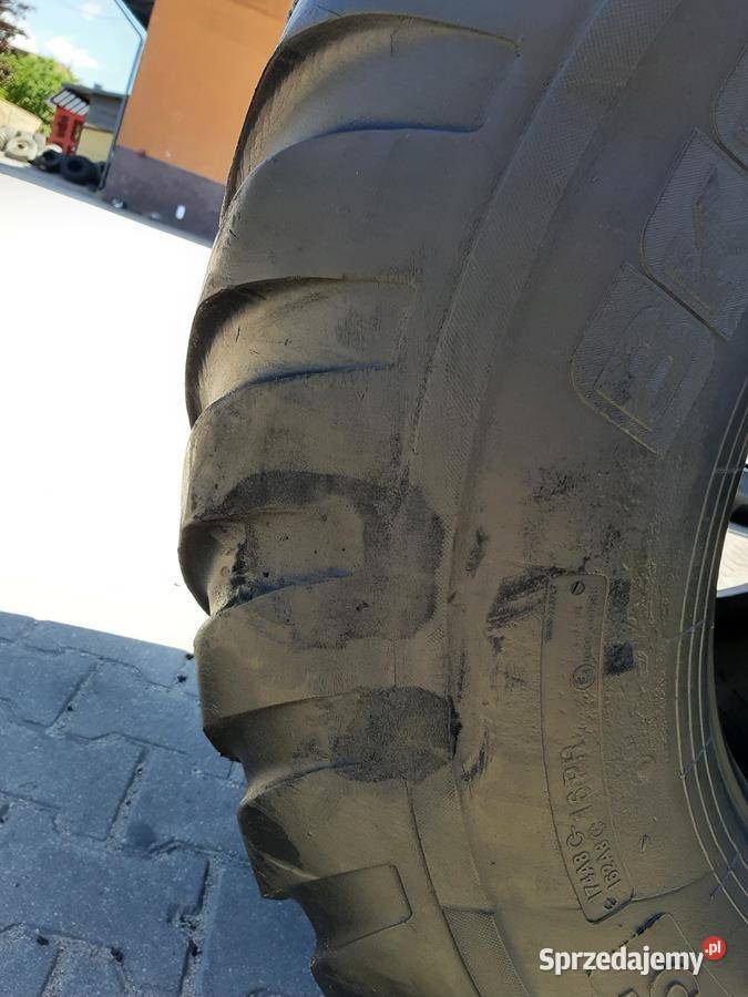 Opona używana rolnicza 70050225 70050R225 BKT podlaskie Zaścianki