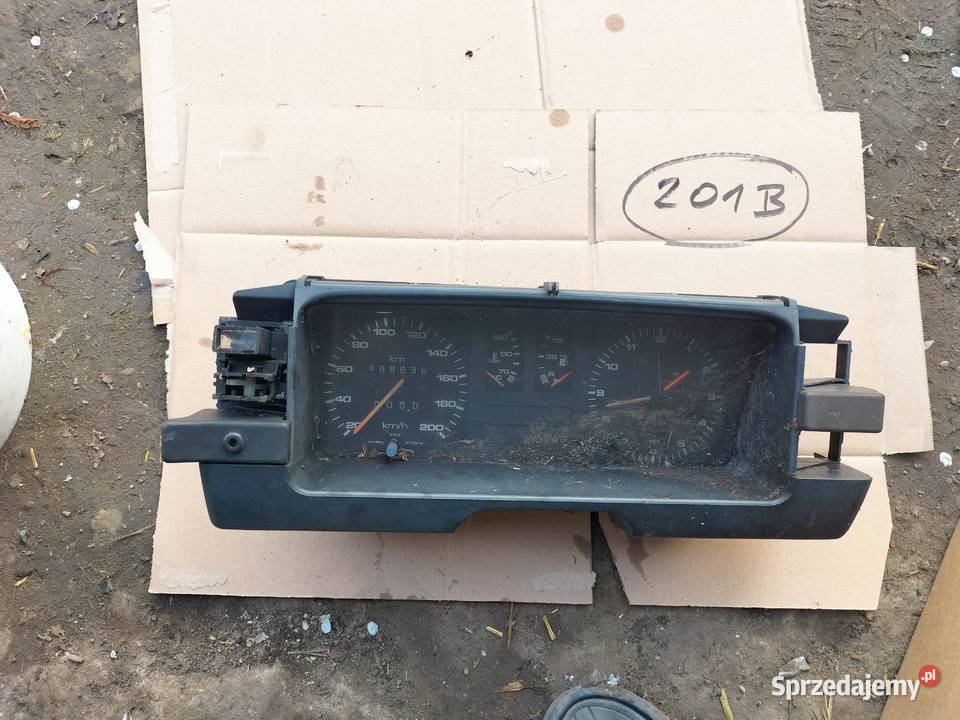 ZEGARY LICZNIK AUDI 80 B2 88471066