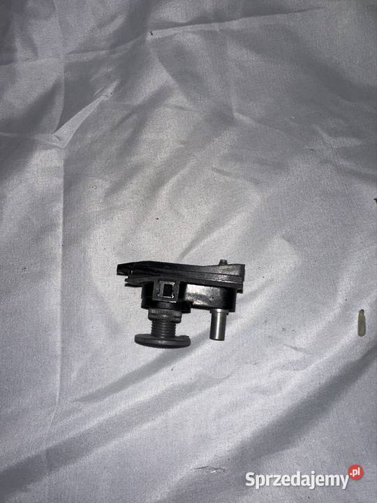 AUDI A1 8X uchwyt mocowanie lampy przedniej osobowe Leszno sprzedam