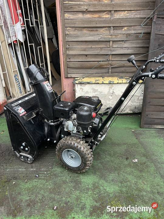 Odśnieżarka spalinowa NAC z napędem Kalisz