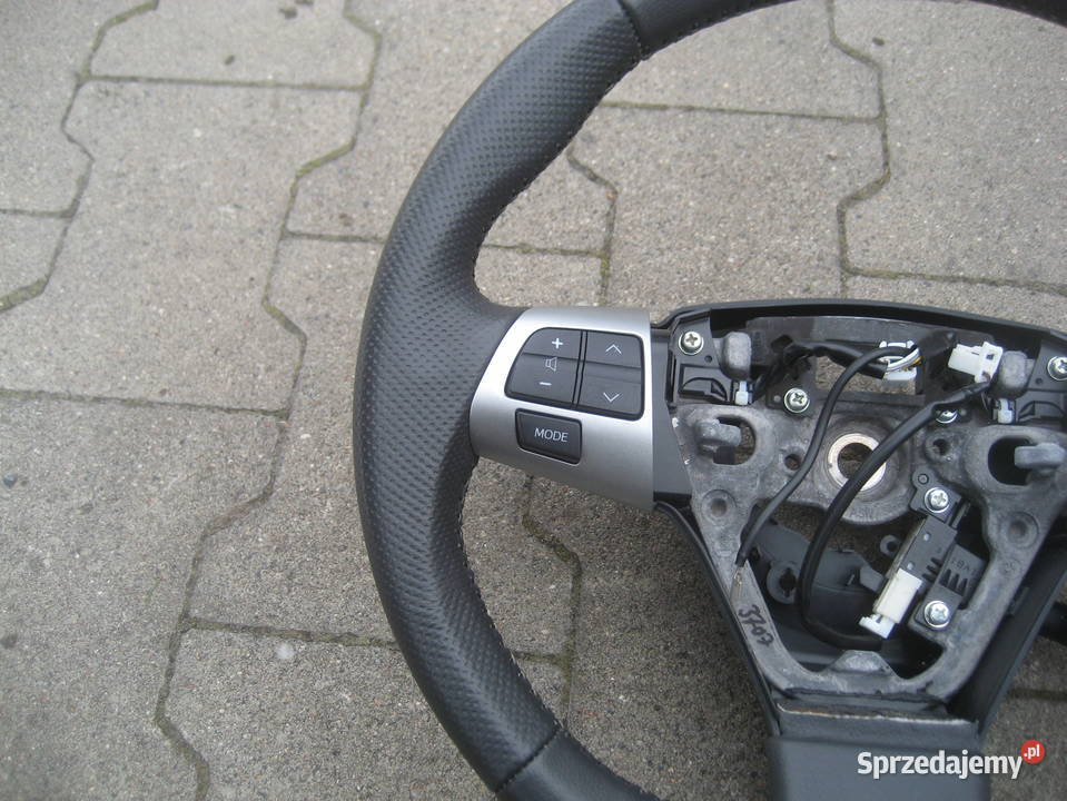 toyota auris I lift hybryda 1012r kierownica osobowe Rakoniewice