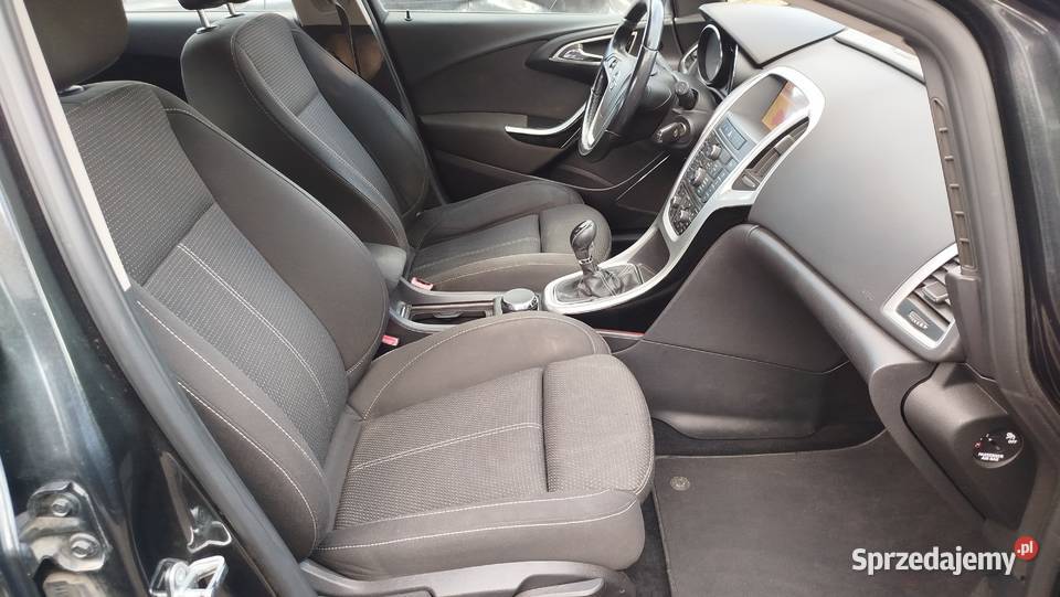 Opel Astra Cosmo 17 CDTI 125 9 Lat w Jednych ESP