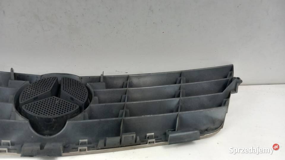 MERCEDES W203 LIFT COUPE ATRAPA GRILL 755 Zbierkowo