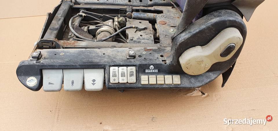 MERCEDES ATEGO FOTEL SIEDZENIE NA CZEŚCI Bieleń