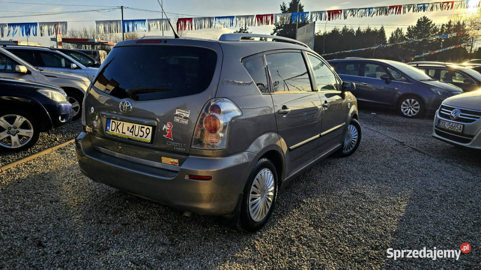 Toyota Corolla Verso 18 benzynalpg Zadbany Świdnica sprzedam