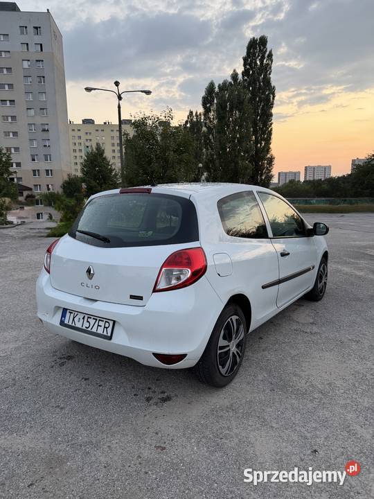 Renault Clio 15dci 2013 VAN świętokrzyskie