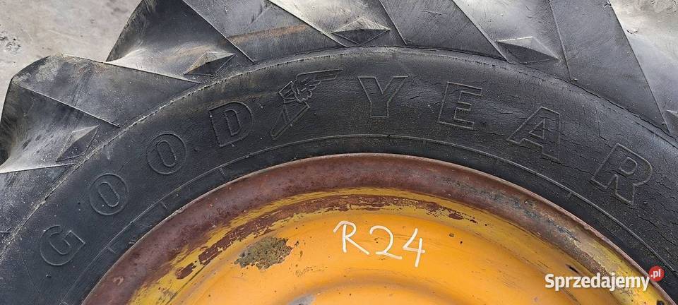 OPONA JCB 535125 1558024 GOODYEAR SURE GRIP
