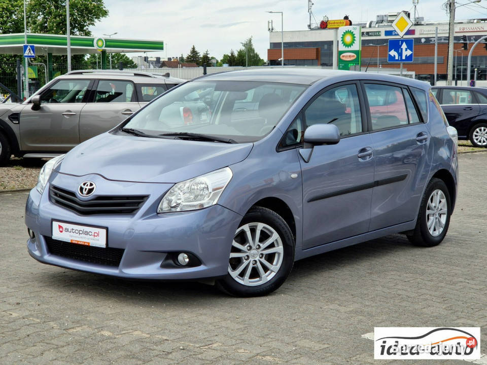 Toyota Verso Zarejestrowany w Rok produkcji 2011 Samochody osobowe Suchy Las