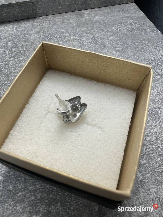 Kolczyk srebrny motyl Jasło sprzedam