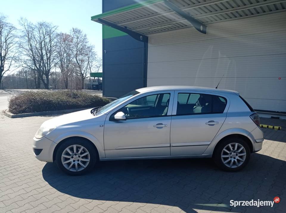 Opel Astra 17 CDTI Zadbany Klima ważne Opłaty