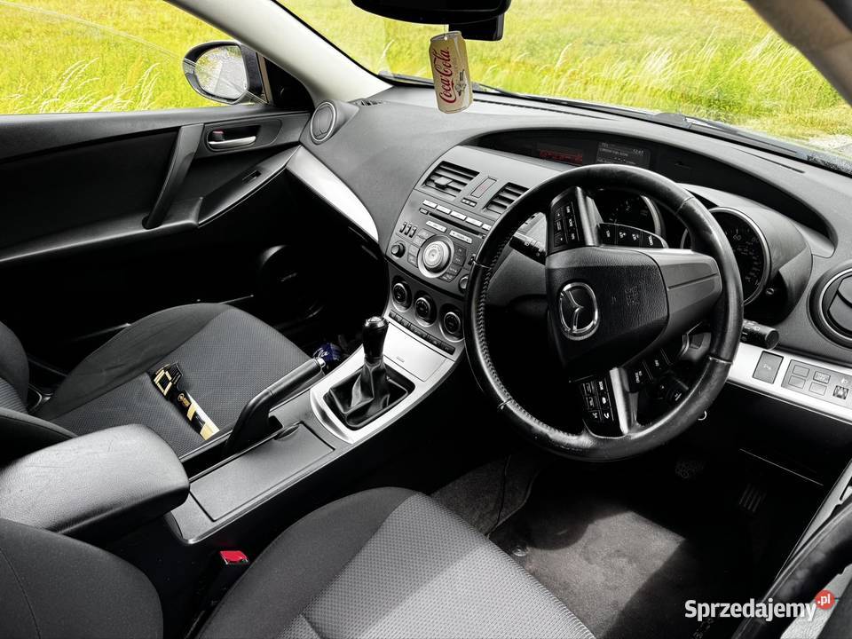 Mazda 3 2011r zarejestrowany anglik 16 hdi Hatchback Motoryzacja mazowieckie Żyrardów
