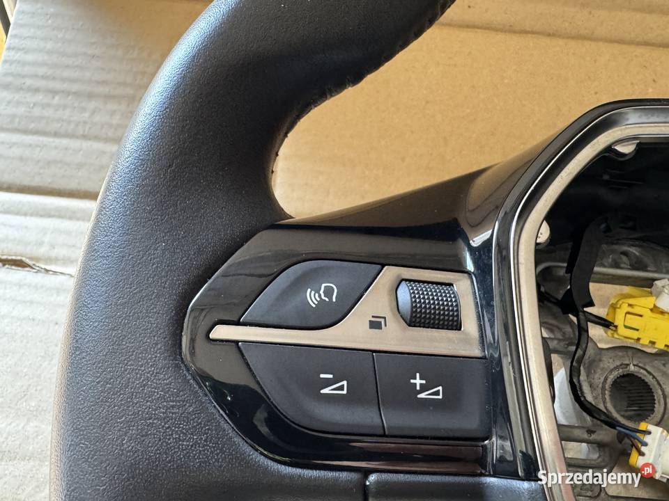 PEUGEOT 208 II KIEROWNICA ZE SKÓRY MULTIFUNKCJA osobowe Kierownice Kłodzko sprzedam