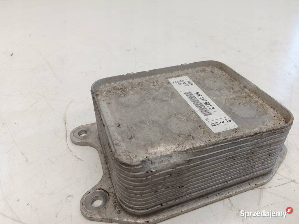 CHŁODNICA CHŁODNICZKA OLEJU AUDI VW 04E117021B Przystajń