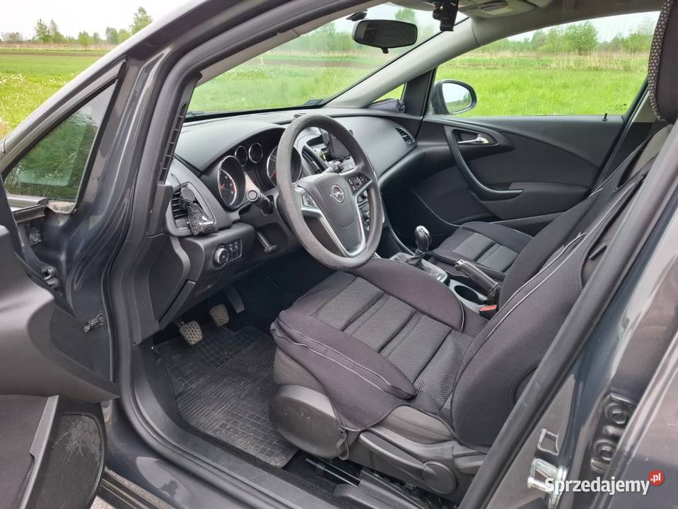 Opel Astra J Trzebownisko