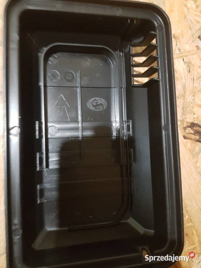 FILTR POWIETRZA OBUDOWA AGREGAT METAL 168F 170F sprzedam