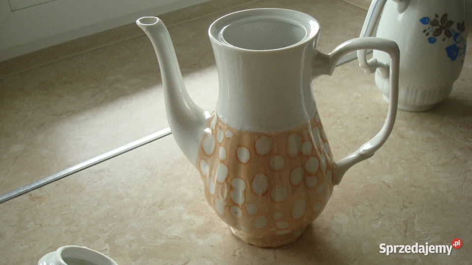 Dzbanek z czasów PRL Porcelana i szkło kujawsko-pomorskie Kujawka sprzedam