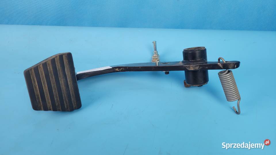 CASE IH PUMA 145 12r PEDAŁ SPRZĘGŁA 87566902