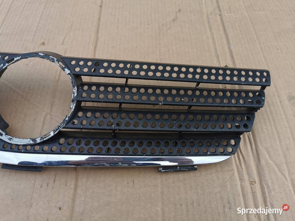 Grill atrapa chłodnicy w203 sport coupe lift Rok produkcji 2004