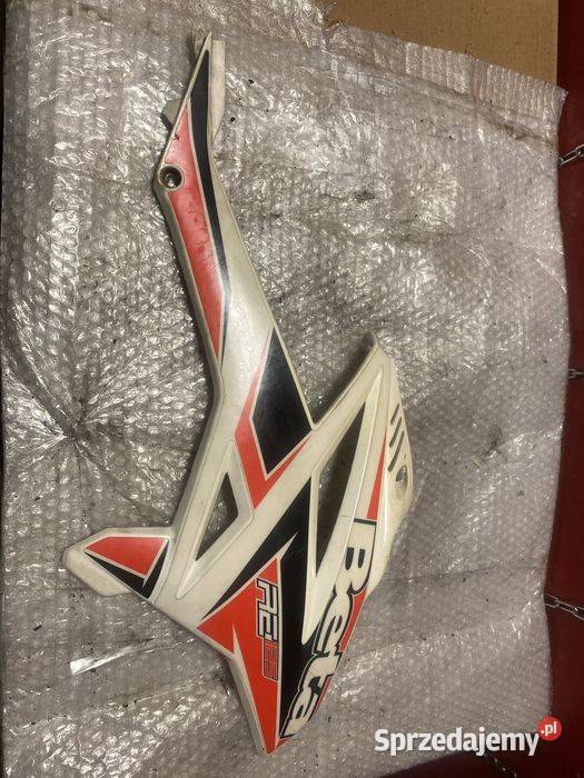 Beta RE SM 125 prawy boczek owiewka C255