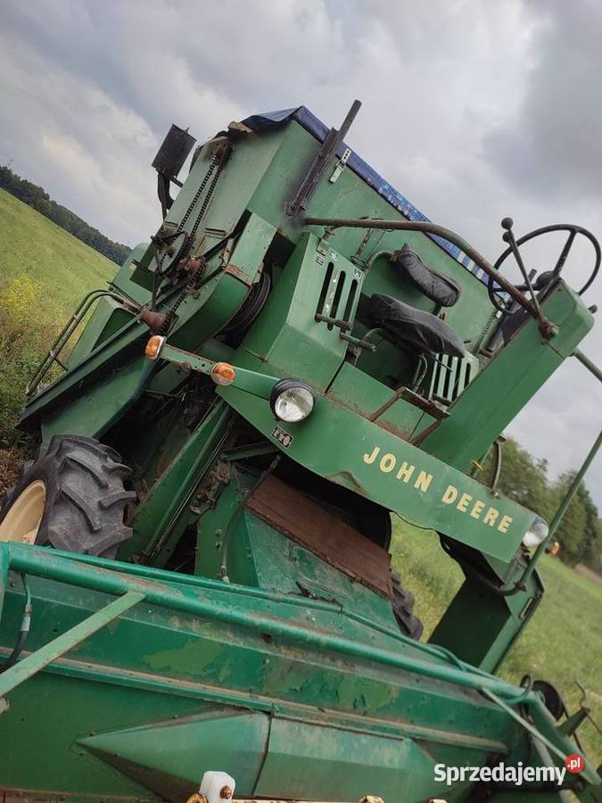 Zbiornik ziarna kombajnu zbożowego marki John Do kombajnów łódzkie Brzeziny