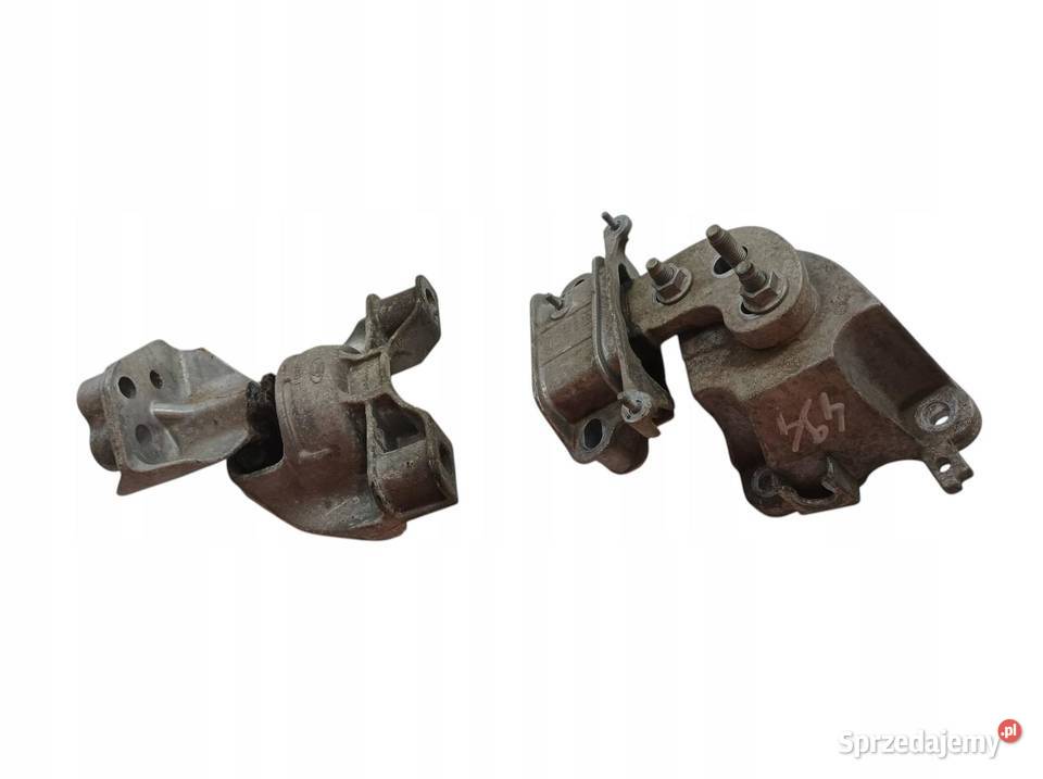 ŁAPA WSPORNIK KOMPLET 15 TDCI Ford Tourneo