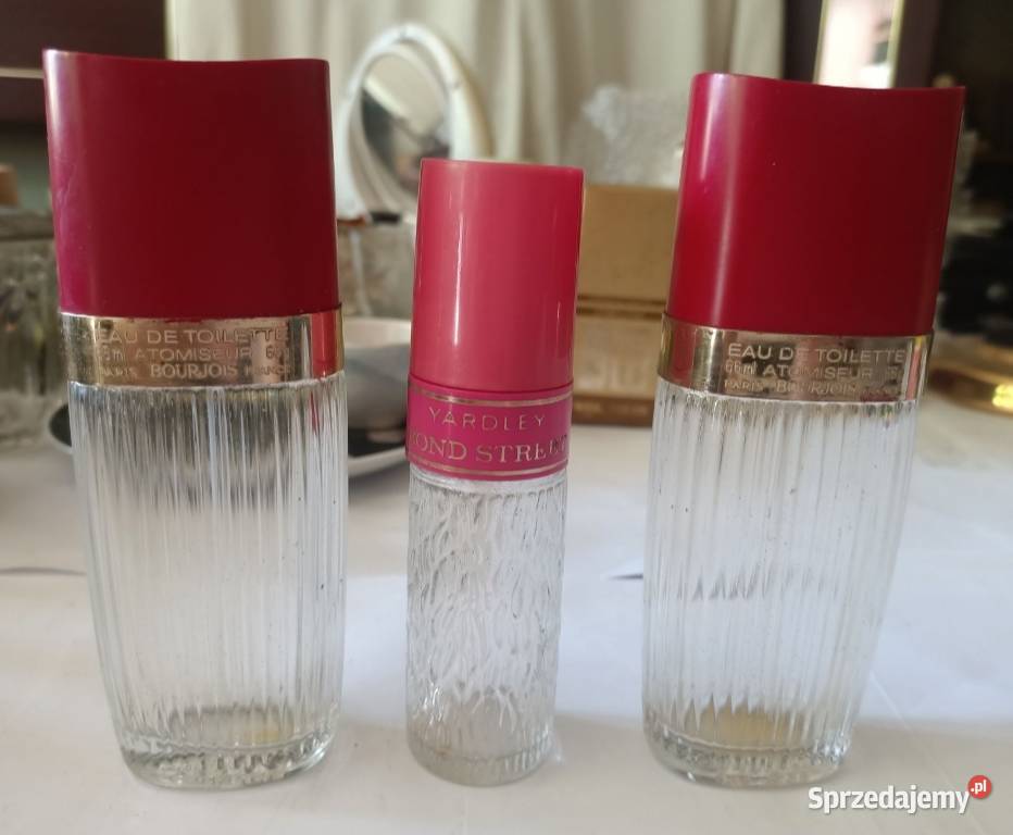 Stare opakowania perfumach trzy sztuki lata 70 mazowieckie Warszawa