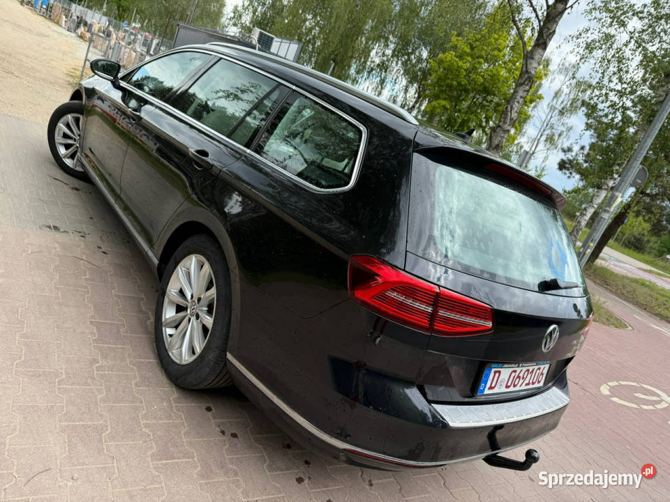 Volkswagen Passat 150 Highline Navi Panorama 1394cm3 Przeźmierowo
