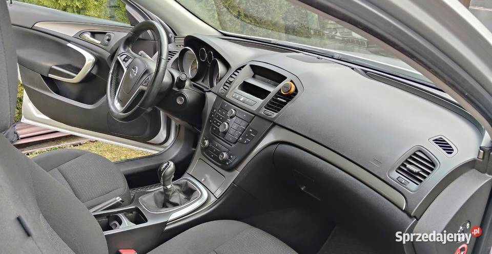 Opel Insignia 16 benyzna 2010 super stan