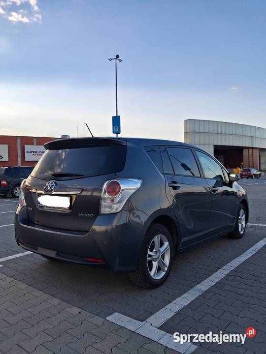 Toyota Verso polski salon 1 właściciel czujnik parkowania Łódź sprzedam