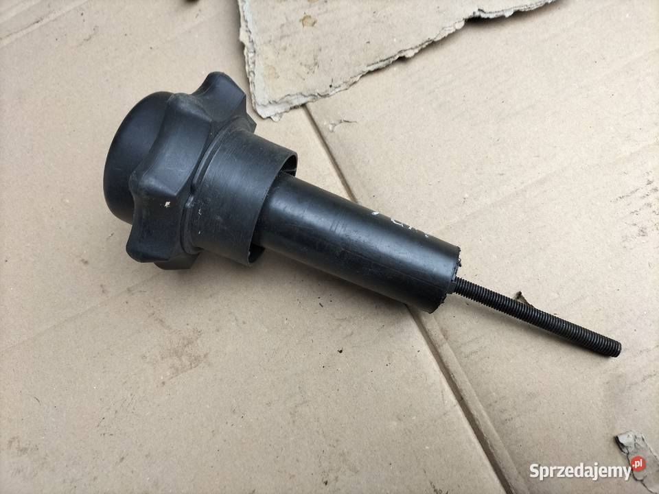 AUDI A4B5 A4 B5 8D0803899M ŚRUBA KOŁA ZAPASOWEGO Kamień-Kolonia