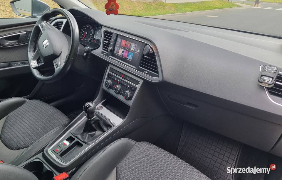 Prywatnie Polski salon Niewielki przebieg Rok produkcji 2017 Dąbrowa Górnicza