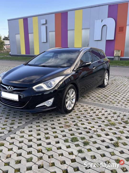 Hyundai I40 ST 17CRDI prywatny doinwestowany dwa Rok produkcji 2012 Mielec