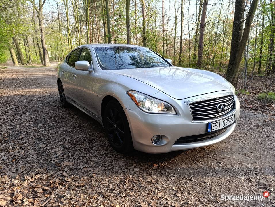 Piękne Infiniti Q70 z silnikiem benzynowym 37 łódzkie Sieradz