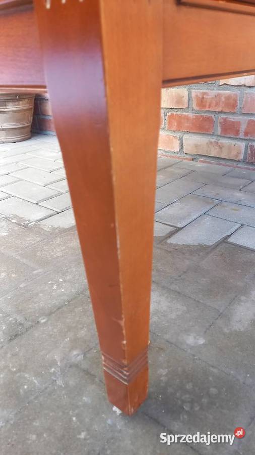 Stolik kawowy stylowy drewniany z szufladami i