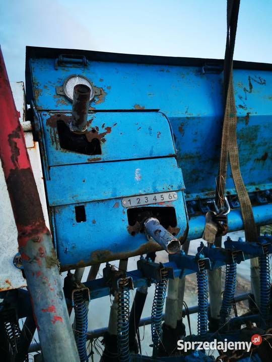 Sprzedam siewnik poznaniak na docisku 3m Wąwelno