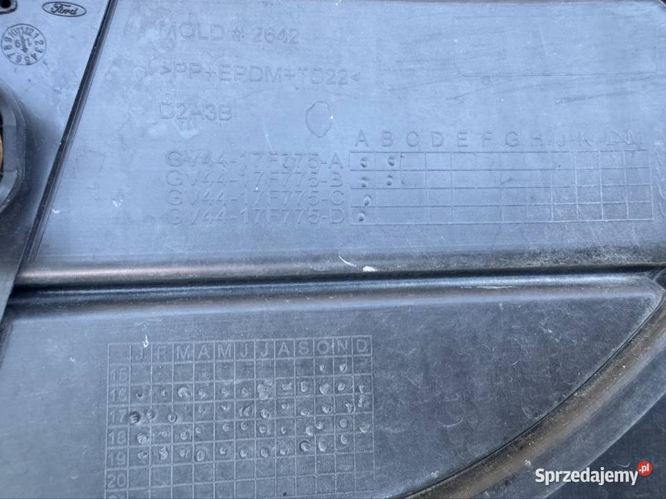Spoiler dół zderzaka przód kratka środkowa ford Rok produkcji 2019