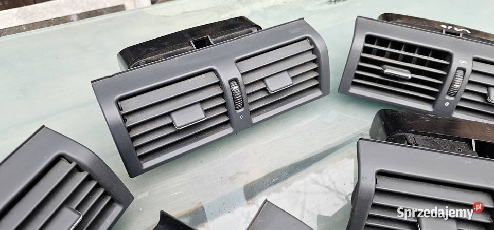 Kratka nawiewu środkowa mercedes w210 2108300054 Zbąszyń
