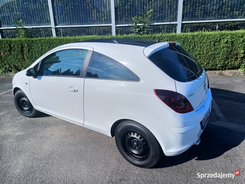 Opel Corsa edycja White 100 Rok produkcji 2012 Skoczów