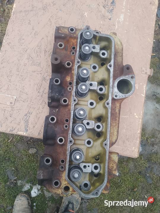 Głowica silnik perkins 4 cylindrowy Iwanowice Dworskie sprzedam